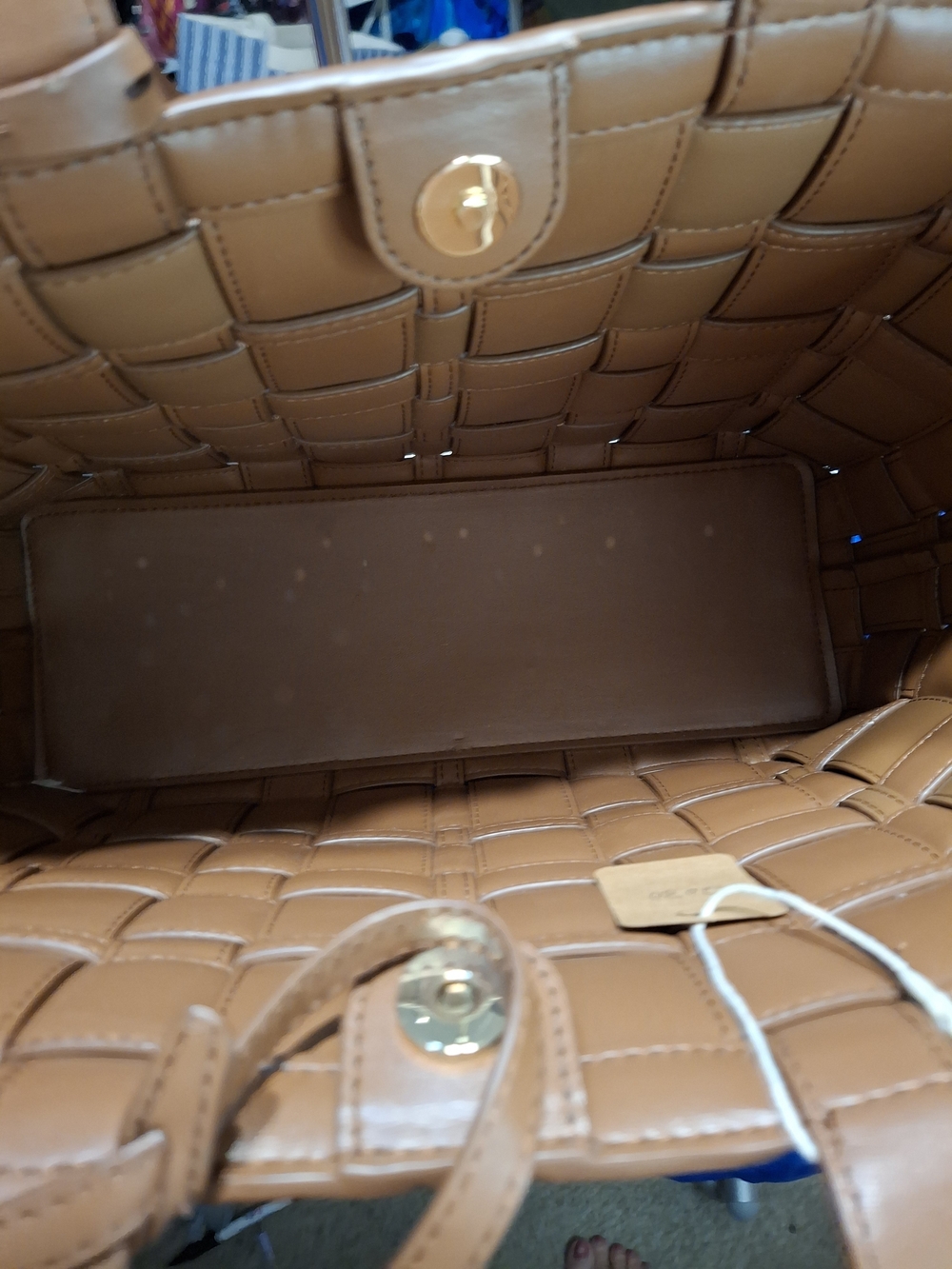 Micheal Kors Woven Tote Bag with Pouchette – Luggage Brown - Picture 4 of 9